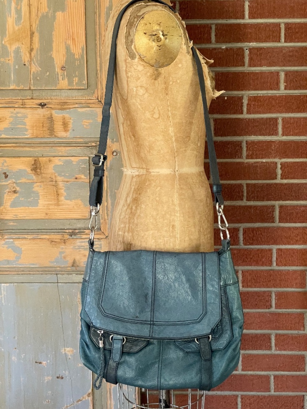 THE SAK Blue  Leather Dual Front Pockets Flap Messenger Bag Zipper Buckles